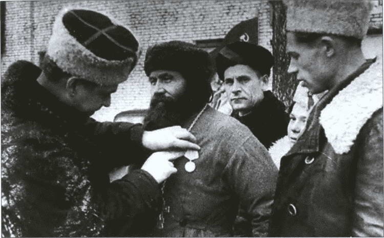 Иллюстрация к книге — Разделяй и властвуй. Нацистская оккупационная политика [i_036.jpg]