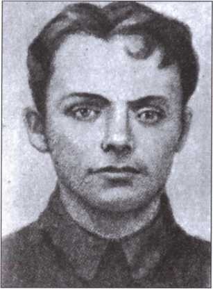 Иллюстрация к книге — Жизнь военный элиты. За фасадом благополучия. 1918-1953 гг. [i_002.jpg]