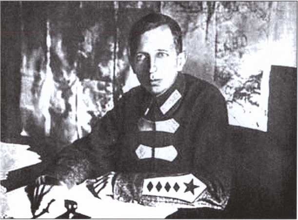 Иллюстрация к книге — Жизнь военный элиты. За фасадом благополучия. 1918-1953 гг. [i_006.jpg]