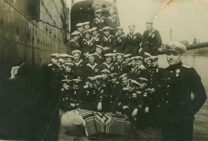 Иллюстрация к книге — Герои Черноморского Подплава [i_057.jpg]