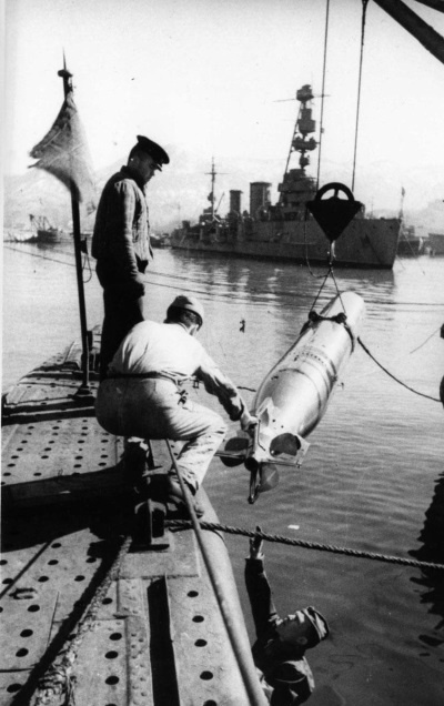 Иллюстрация к книге — Герои Черноморского Подплава [i_105.jpg]