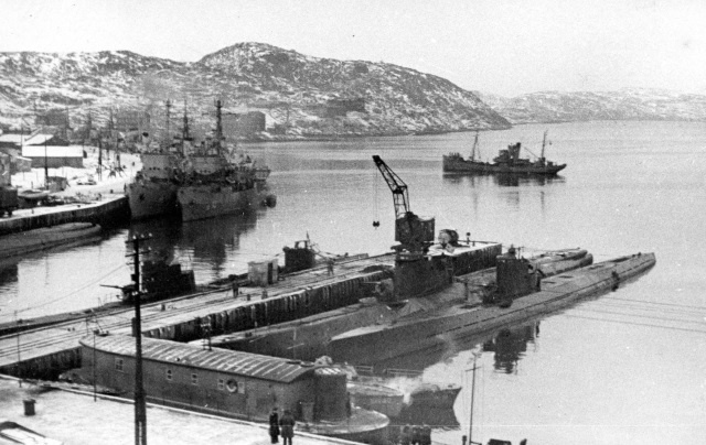 Иллюстрация к книге — Герои Черноморского Подплава [i_141.jpg]