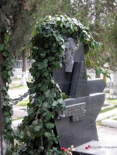 Иллюстрация к книге — Герои Черноморского Подплава [i_155.jpg]