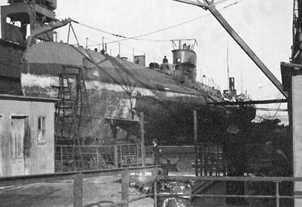 Иллюстрация к книге — Герои Черноморского Подплава [i_193.jpg]