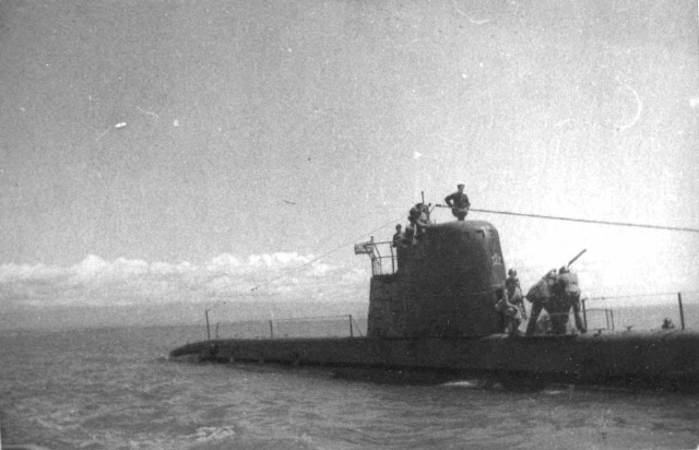 Иллюстрация к книге — Герои Черноморского Подплава [i_210.jpg]