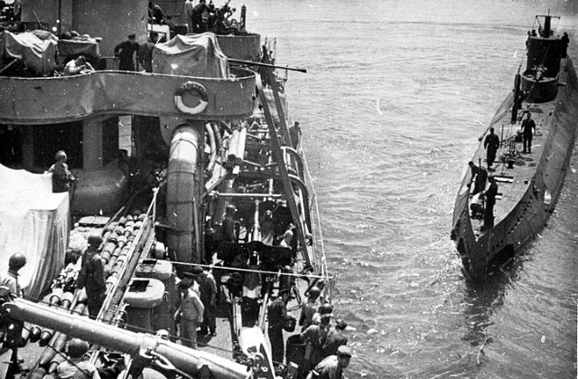 Иллюстрация к книге — Герои Черноморского Подплава [i_235.jpg]