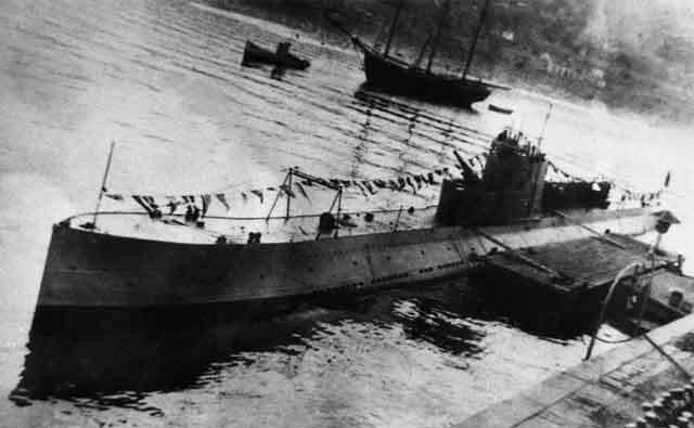 Иллюстрация к книге — Герои Черноморского Подплава [i_244.jpg]