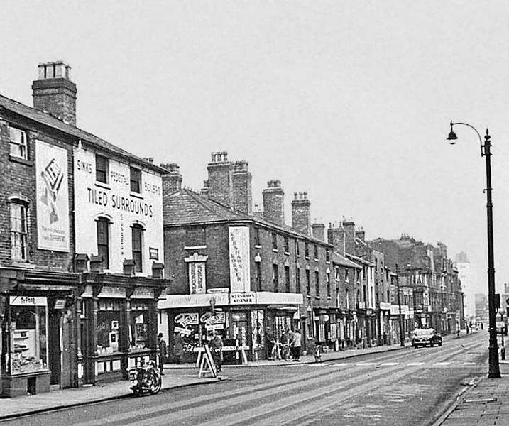 Иллюстрация к книге — «Острые козырьки»: как это было. Билли Кимбер, «Бирмингемская банда» и ипподромные войны 1920-х [i_006.jpg]