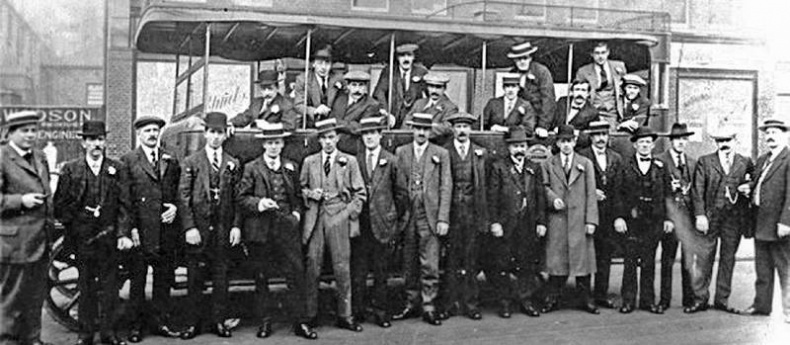 Иллюстрация к книге — «Острые козырьки»: как это было. Билли Кимбер, «Бирмингемская банда» и ипподромные войны 1920-х [i_033.jpg]