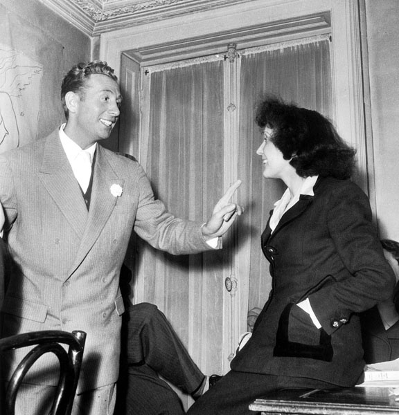 Иллюстрация к книге — Эдит Пиаф. Без любви мы - ничто [i_011.jpg]