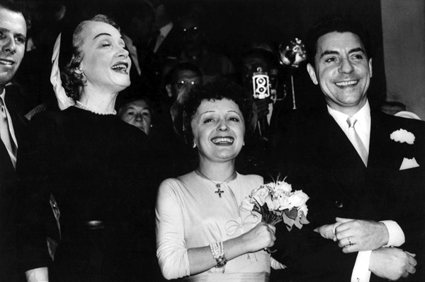 Иллюстрация к книге — Эдит Пиаф. Без любви мы - ничто [i_013.jpg]