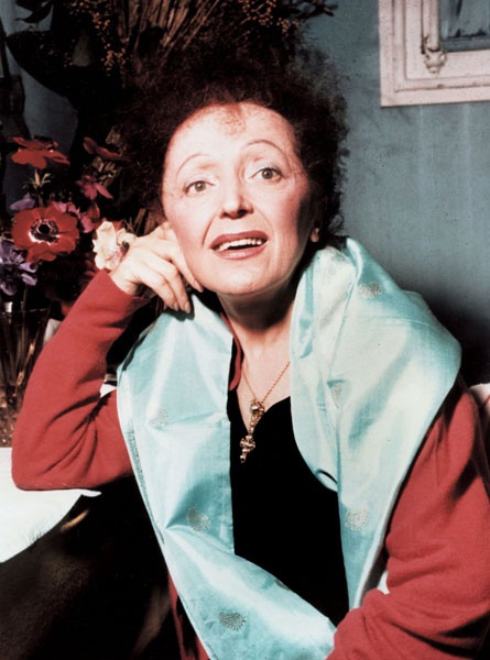 Иллюстрация к книге — Эдит Пиаф. Без любви мы - ничто [i_018.jpg]