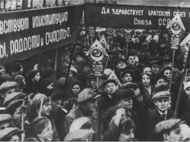 Иллюстрация к книге — Окружение Сталина [i_005.jpg]