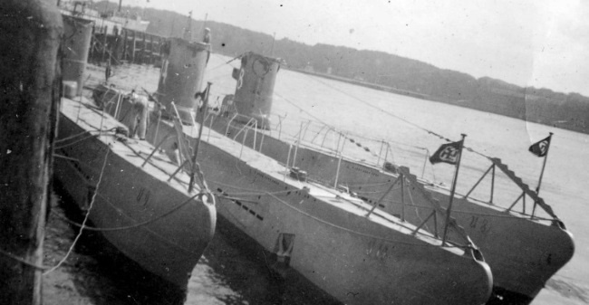 Иллюстрация к книге — Иностранные подводные лодки в составе ВМФ СССР [i_182.jpg]