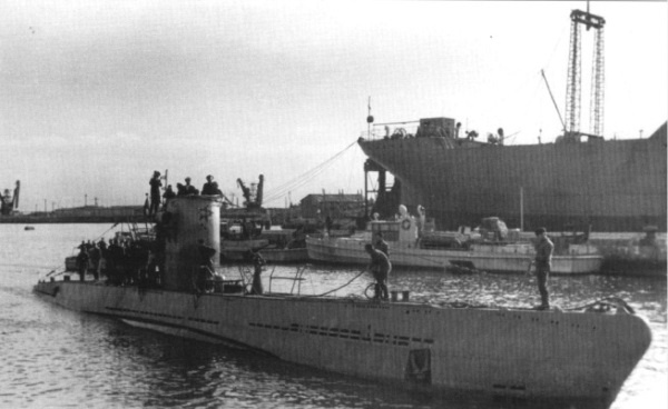 Иллюстрация к книге — Иностранные подводные лодки в составе ВМФ СССР [i_192.jpg]