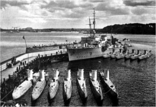 Иллюстрация к книге — Иностранные подводные лодки в составе ВМФ СССР [i_211.jpg]