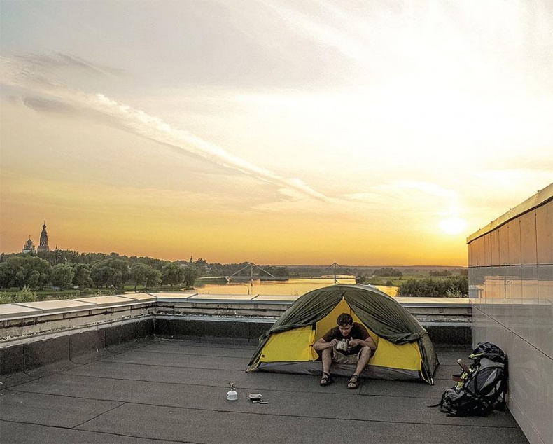 Иллюстрация к книге — Рома едет. Вокруг света без гроша в кармане [_19.jpg]