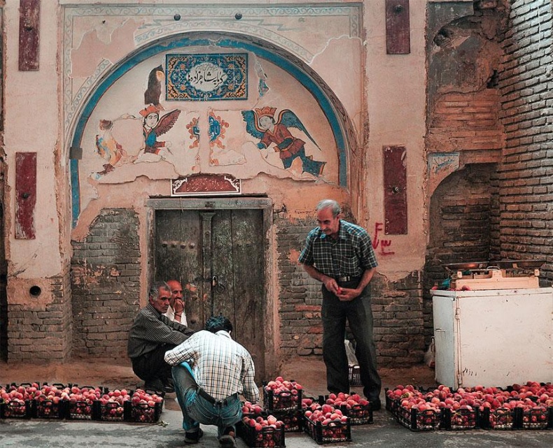 Иллюстрация к книге — Рома едет. Вокруг света без гроша в кармане [_30.jpg]