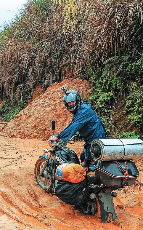 Иллюстрация к книге — Рома едет. Вокруг света без гроша в кармане [_53.jpg]