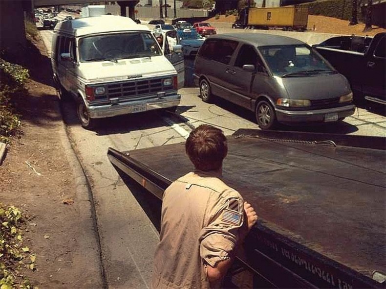 Иллюстрация к книге — Рома едет. Вокруг света без гроша в кармане [_71.jpg]