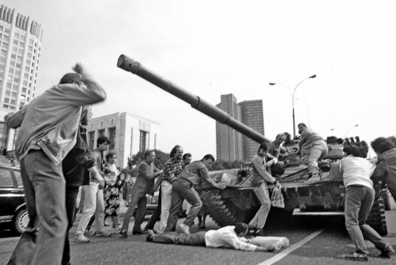 Иллюстрация к книге — Теории заговоров. Кто правит миром? [_03.jpg]