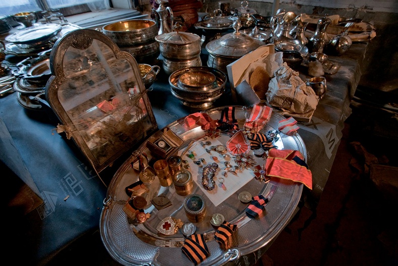 Иллюстрация к книге — Северный Часовой и другие сюжеты [i_049.jpg]