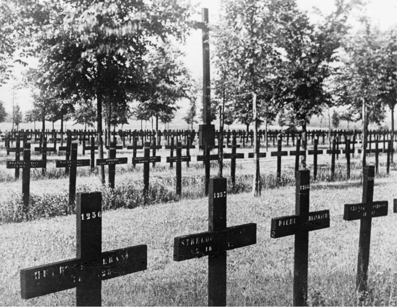 Иллюстрация к книге — Смерть в Берлине. От Веймарской республики до разделенной Германии [i_005.jpg]