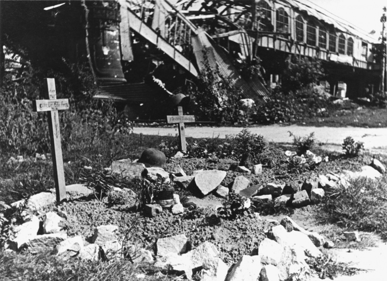 Иллюстрация к книге — Смерть в Берлине. От Веймарской республики до разделенной Германии [i_014.jpg]