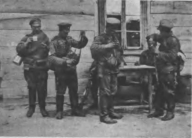 Иллюстрация к книге — &quot;Пушечное мясо&quot; Первой мировой. Пехота в бою [i_075.jpg]