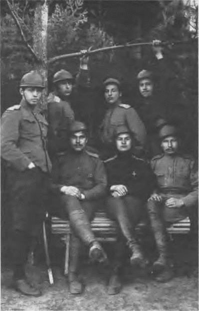 Иллюстрация к книге — "Пушечное мясо" Первой мировой. Пехота в бою [i_077.jpg]