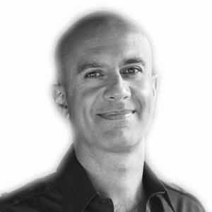 Иллюстрация к книге — Ключ к сверхвозможностям! 100 +1 идея для раскрытия вашего потенциала от монаха, который продал свой &quot;феррари&quot; [avtor.jpg]