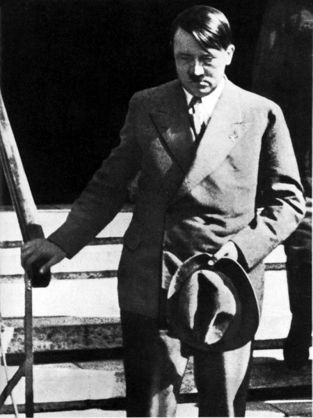 Иллюстрация к книге — Тайны пришельцев [i_029.jpg]