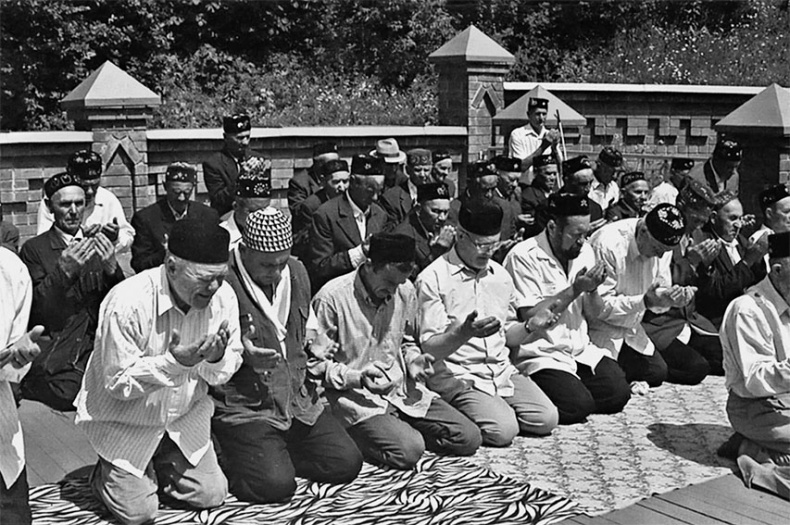 Иллюстрация к книге — Чудо света на Руси под Казанью. Как было на самом деле [i_142.jpg]