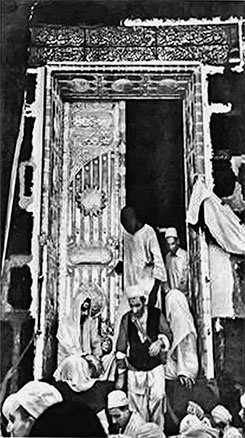 Иллюстрация к книге — Чудо света на Руси под Казанью. Как было на самом деле [i_196.jpg]