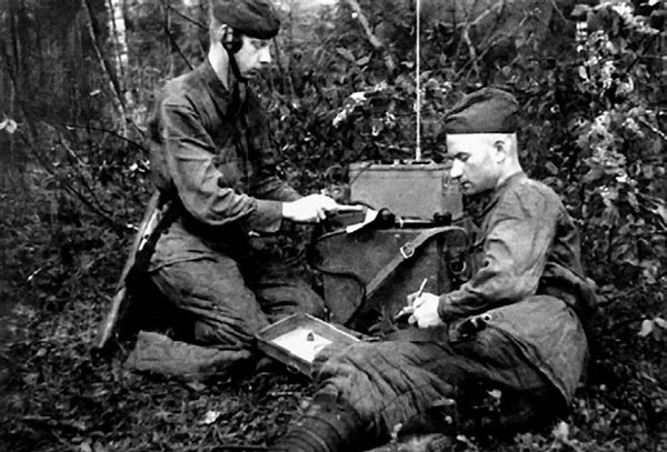 Иллюстрация к книге — НКВД и СМЕРШ против Абвера и РСХА [i_036.jpg]