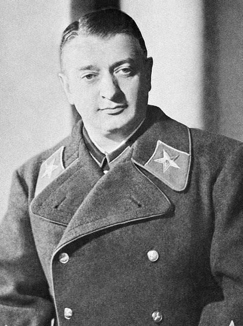 Иллюстрация к книге — Россия в огне Гражданской войны: подлинная история самой страшной братоубийственной войны [i_018.jpg]