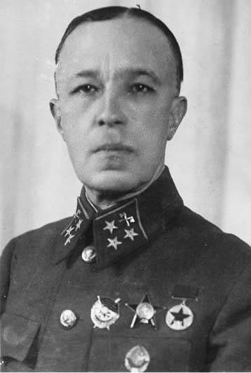 Иллюстрация к книге — Гид по истории России. Герои Великой Отечественной [_2.jpg]