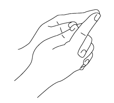 Иллюстрация к книге — 5 минут йоги не вставая с кровати. Для каждой женщины в любом возрасте [i_076.jpg]