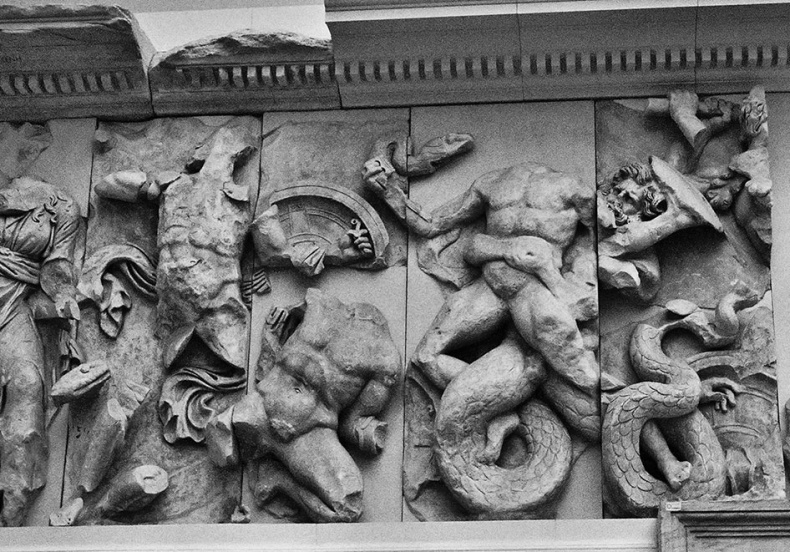 Иллюстрация к книге — Как было на самом деле. Последний путь святого семейства [a9r1i19kqi_l7hi0d_nw.jpg]