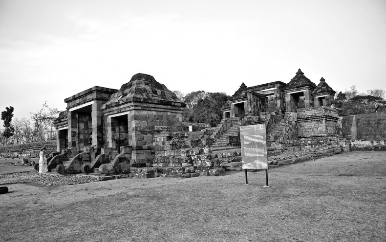 Иллюстрация к книге — Как было на самом деле. Последний путь святого семейства [i_161.jpg]