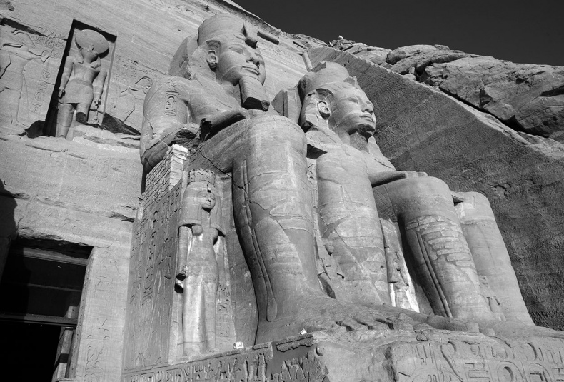 Иллюстрация к книге — Как было на самом деле. Последний путь святого семейства [i_233.jpg]