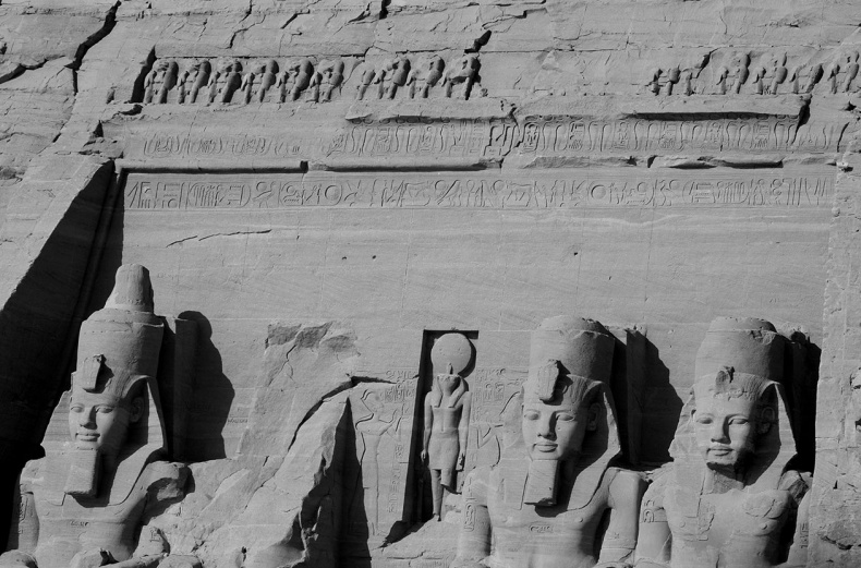 Иллюстрация к книге — Как было на самом деле. Последний путь святого семейства [i_237.jpg]