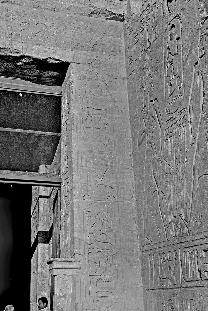 Иллюстрация к книге — Как было на самом деле. Последний путь святого семейства [i_240.jpg]