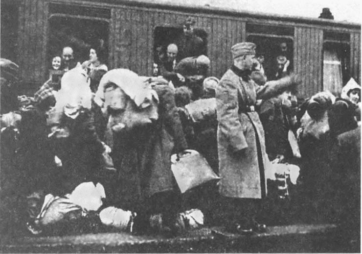 Иллюстрация к книге — Прибалтика. Война без правил (1939-1945) [i_026.jpg]