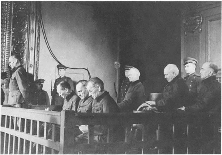 Иллюстрация к книге — Прибалтика. Война без правил (1939-1945) [i_062.jpg]