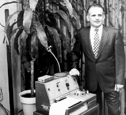 Иллюстрация к книге — Тайны человека [i_003.jpg]