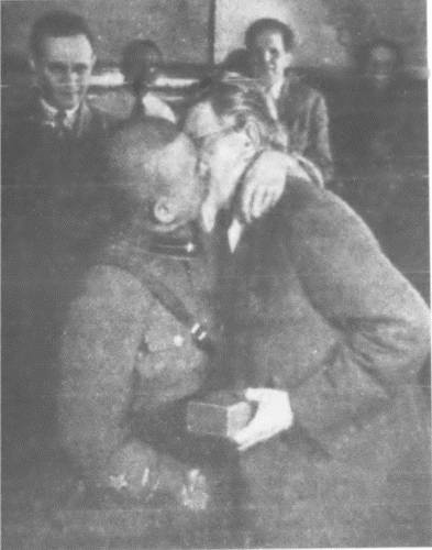 Иллюстрация к книге — "Сталинский питомец" - Николай Ежов [i_015.jpg]