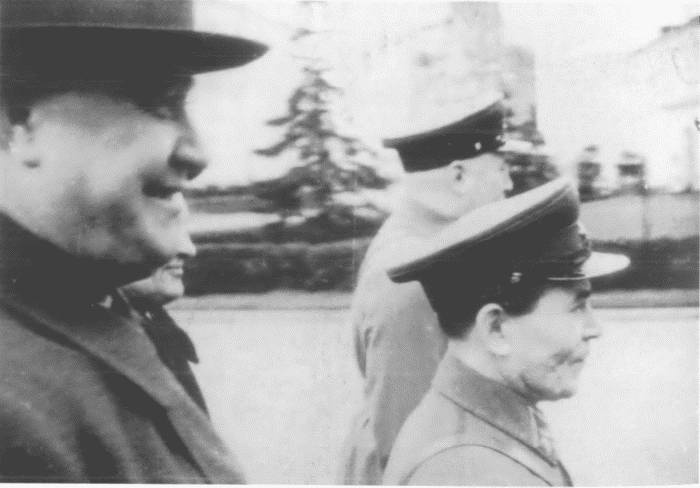 Иллюстрация к книге — "Сталинский питомец" - Николай Ежов [i_033.jpg]