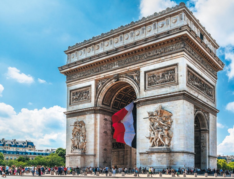 Иллюстрация к книге — Мост через бездну. Книга 1. Комментарий к античности [i_131.jpg]