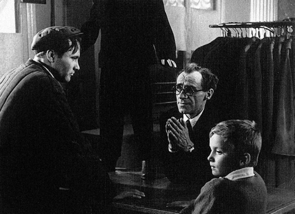 Иллюстрация к книге — Лопухи и лебеда [i_011.jpg]